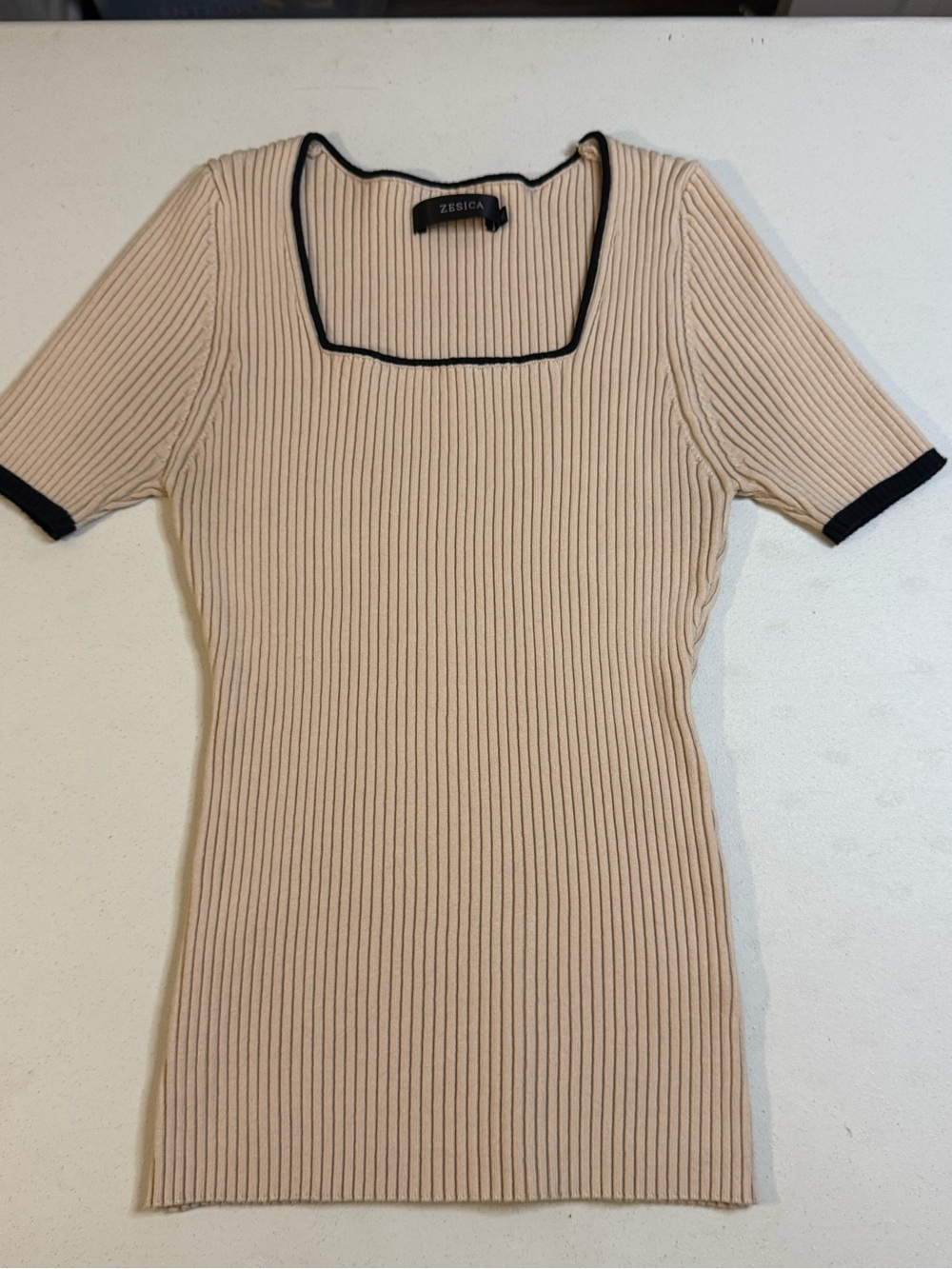 Zesica Women’s XL Beige Ribbed Knit Square Neck Short Sleeve Sweater